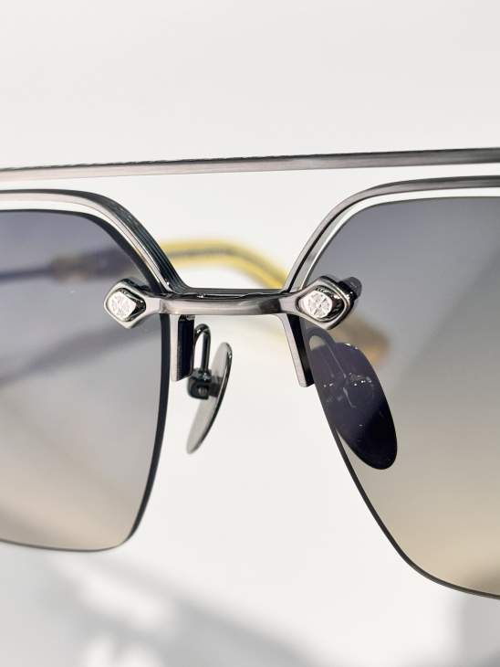 Picture of Chrome Hearts Sunglasses _SKUfw75976577fw